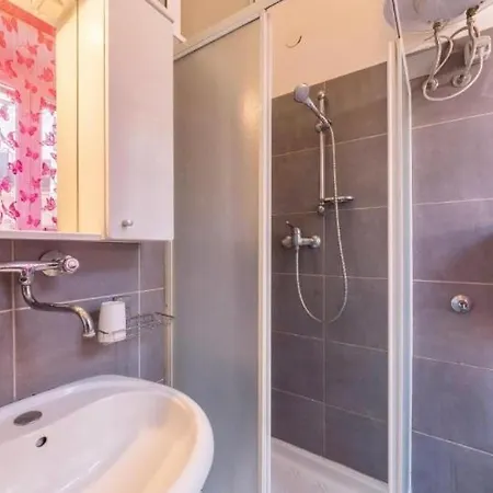 Two Eva Apartment Pula